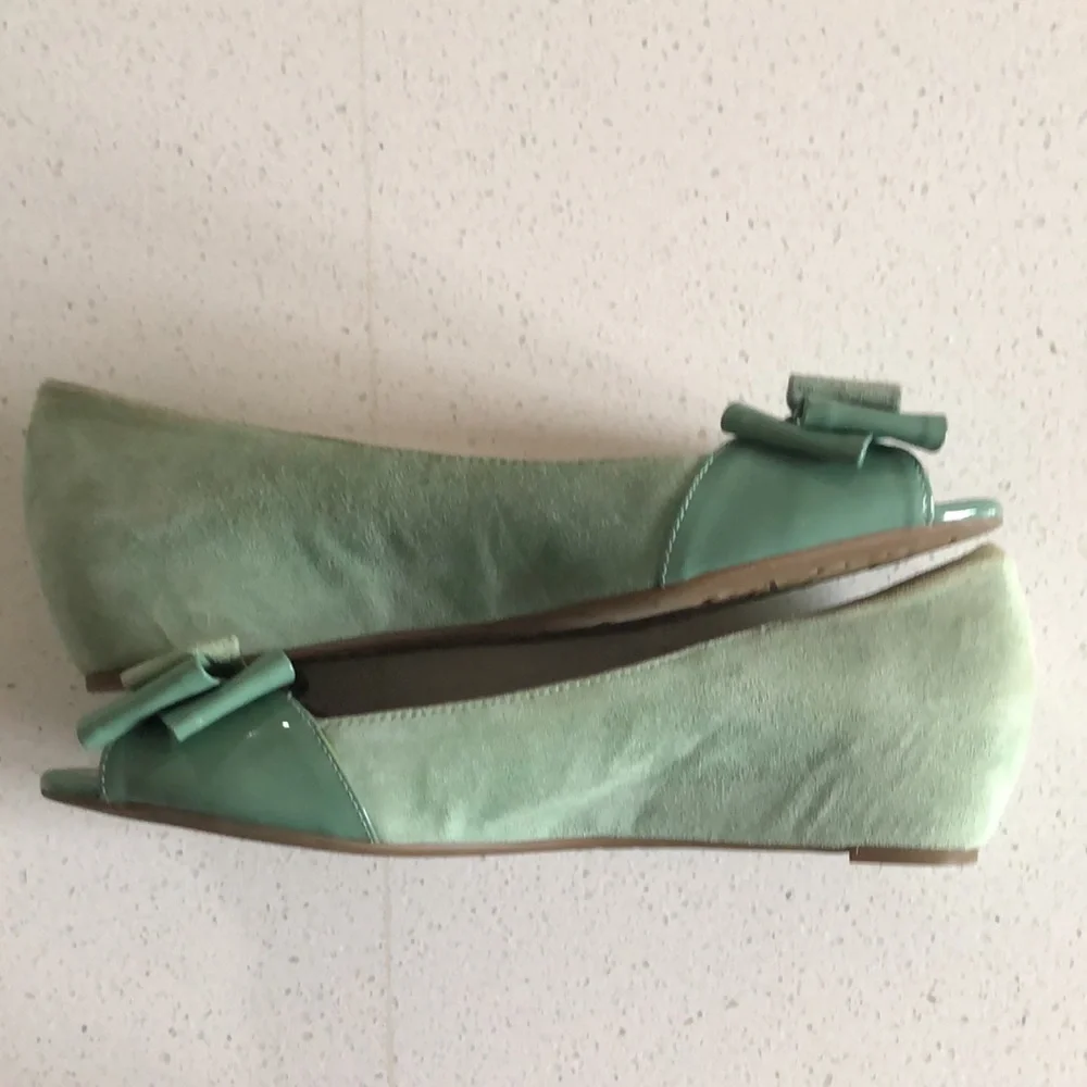 Franco Sarto open toe shoes with bows - Picture 3 of 5